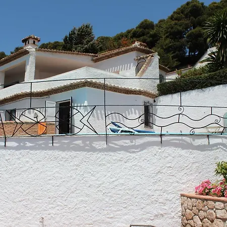 Villa Casa Lobo - With Unique View And Privat, Heated Pool